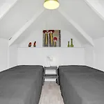 1 Bedroom Lovely In Brenderup Fyn Hébergement de vacances