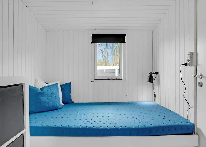 1 Bedroom Lovely In Brenderup Fyn * Vedelshave