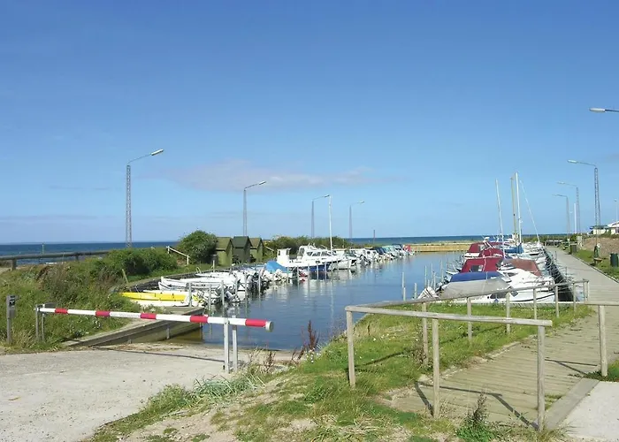 1 Bedroom Lovely In Brenderup Fyn Holiday home Vedelshave